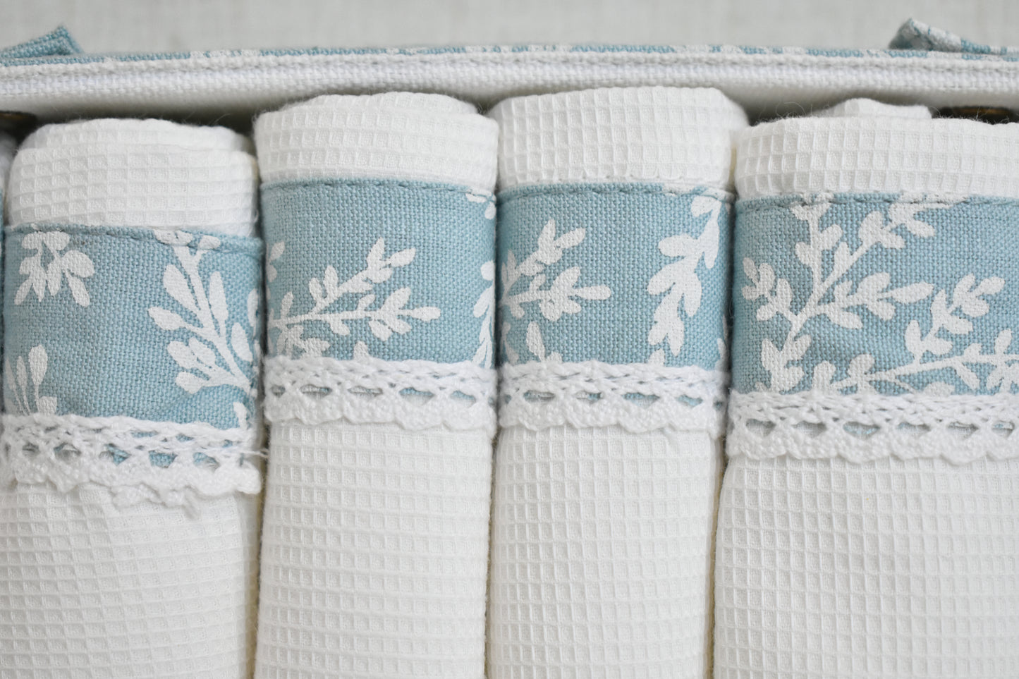 Ferns - Turquoise ( Cordinated tray of 6 Napkins )