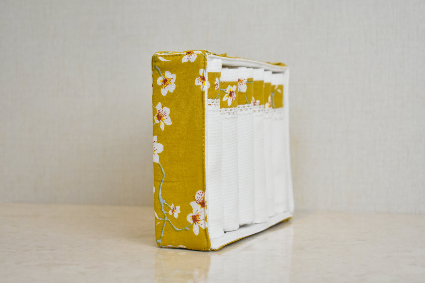 Amandier - Mustard ( Cordinated tray of 6 Napkins )