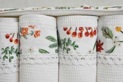 Flora - White ( Cordinated tray of 6 Napkins )